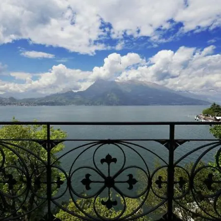 Sleeps 6 Air Con Varenna